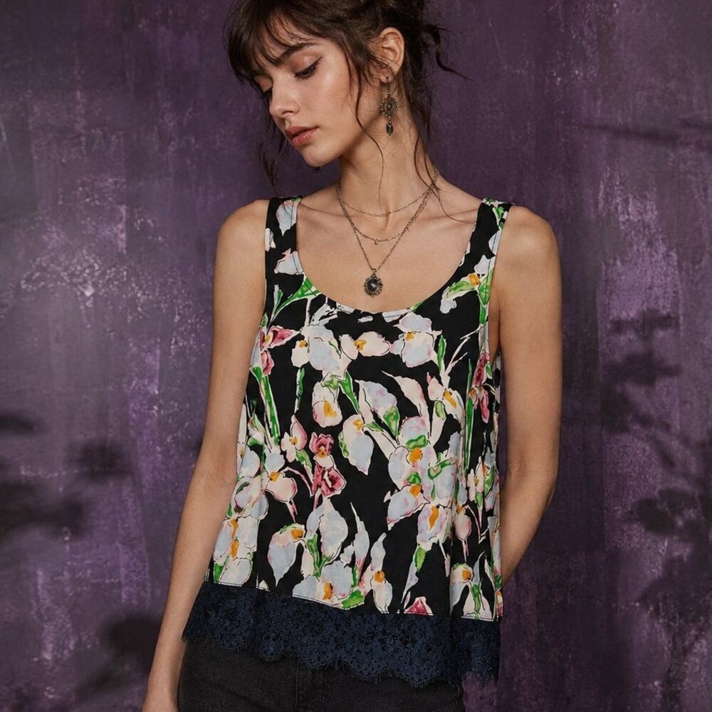Topshop Black Floral Lace Trim Sleeveless Crop Top US 4 Whimsygoth